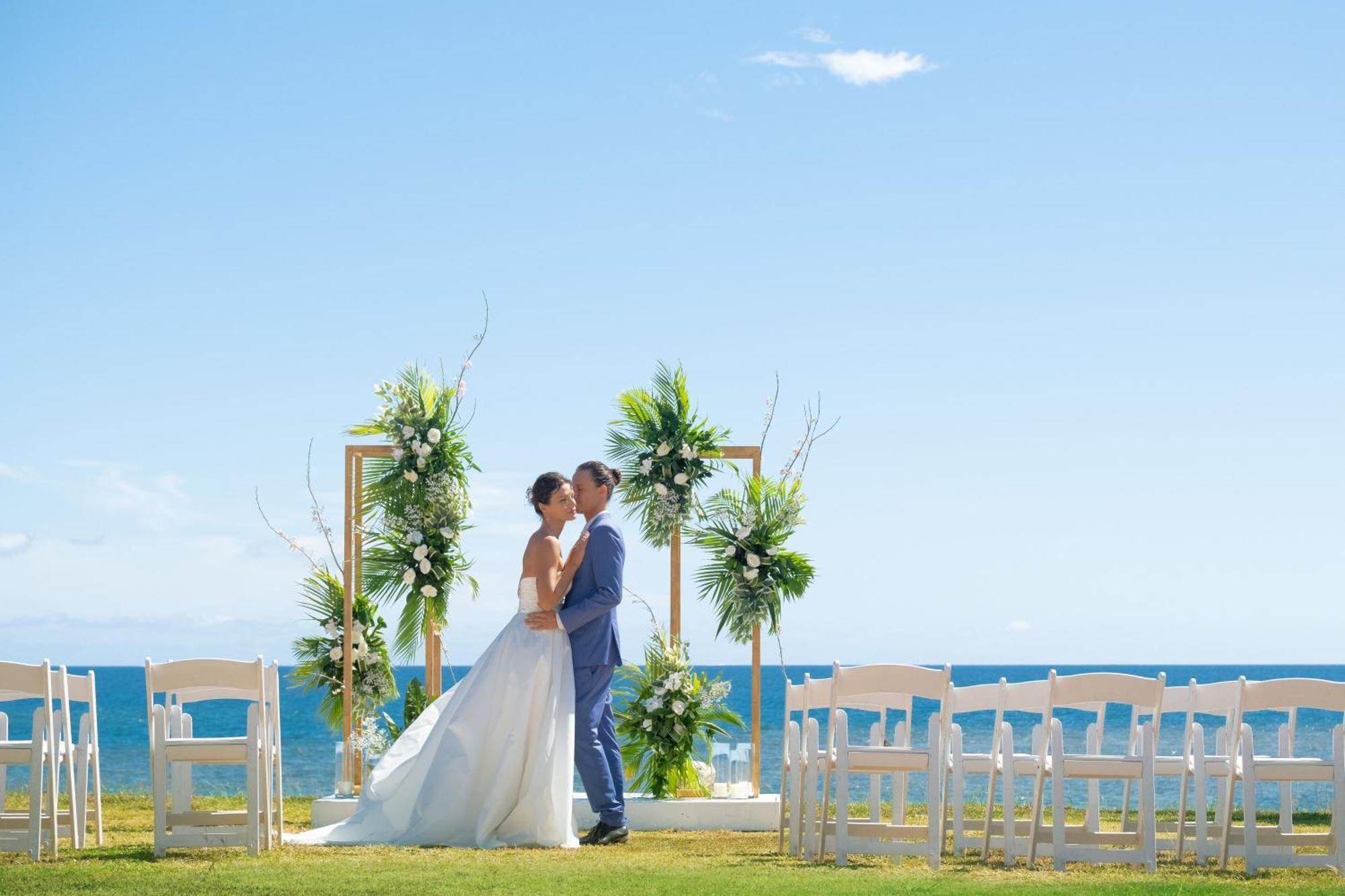 Fiji Marriott Resort Momi Bay Bagian luar foto Wedding in Greece