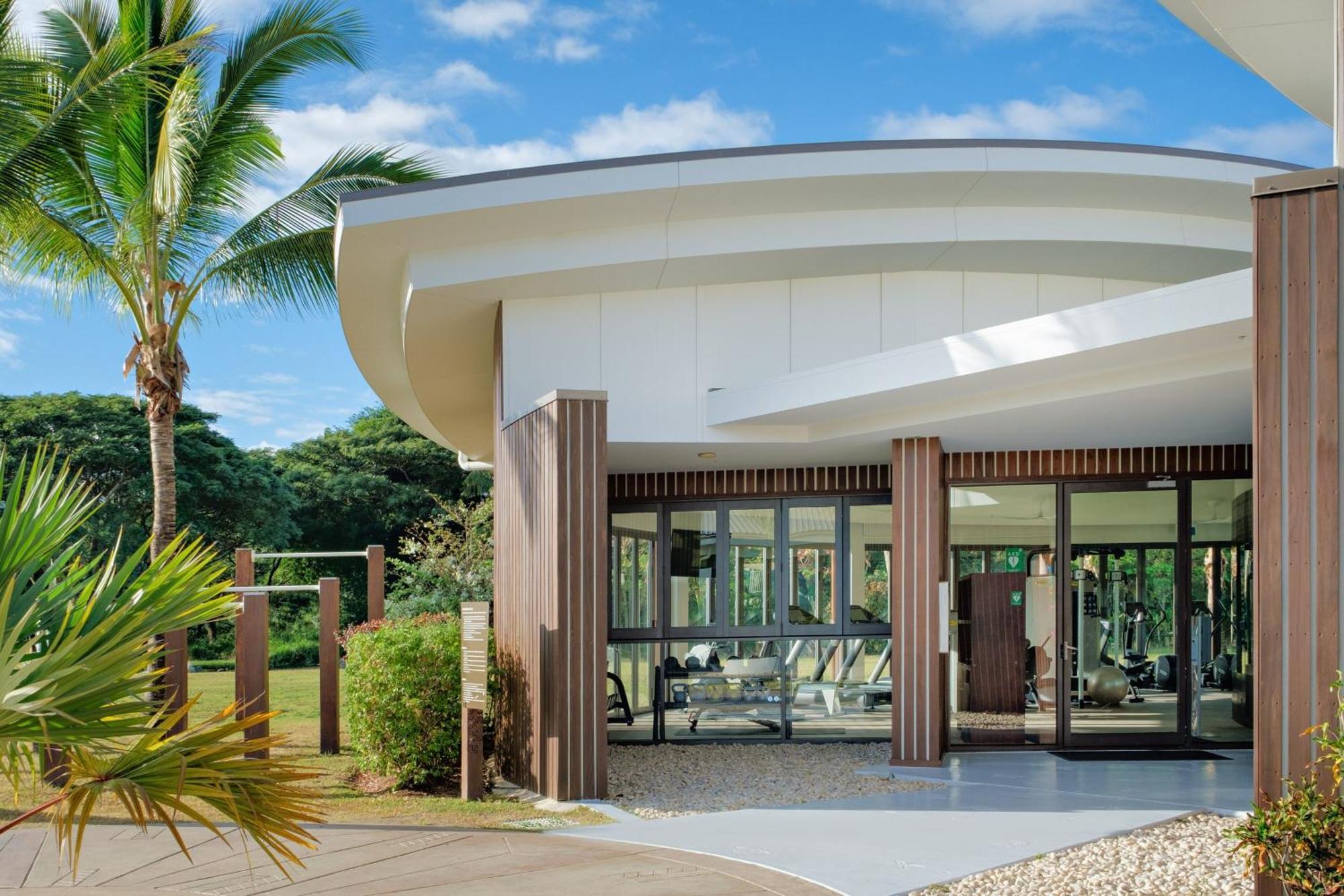 Fiji Marriott Resort Momi Bay Bagian luar foto The gym at the resort