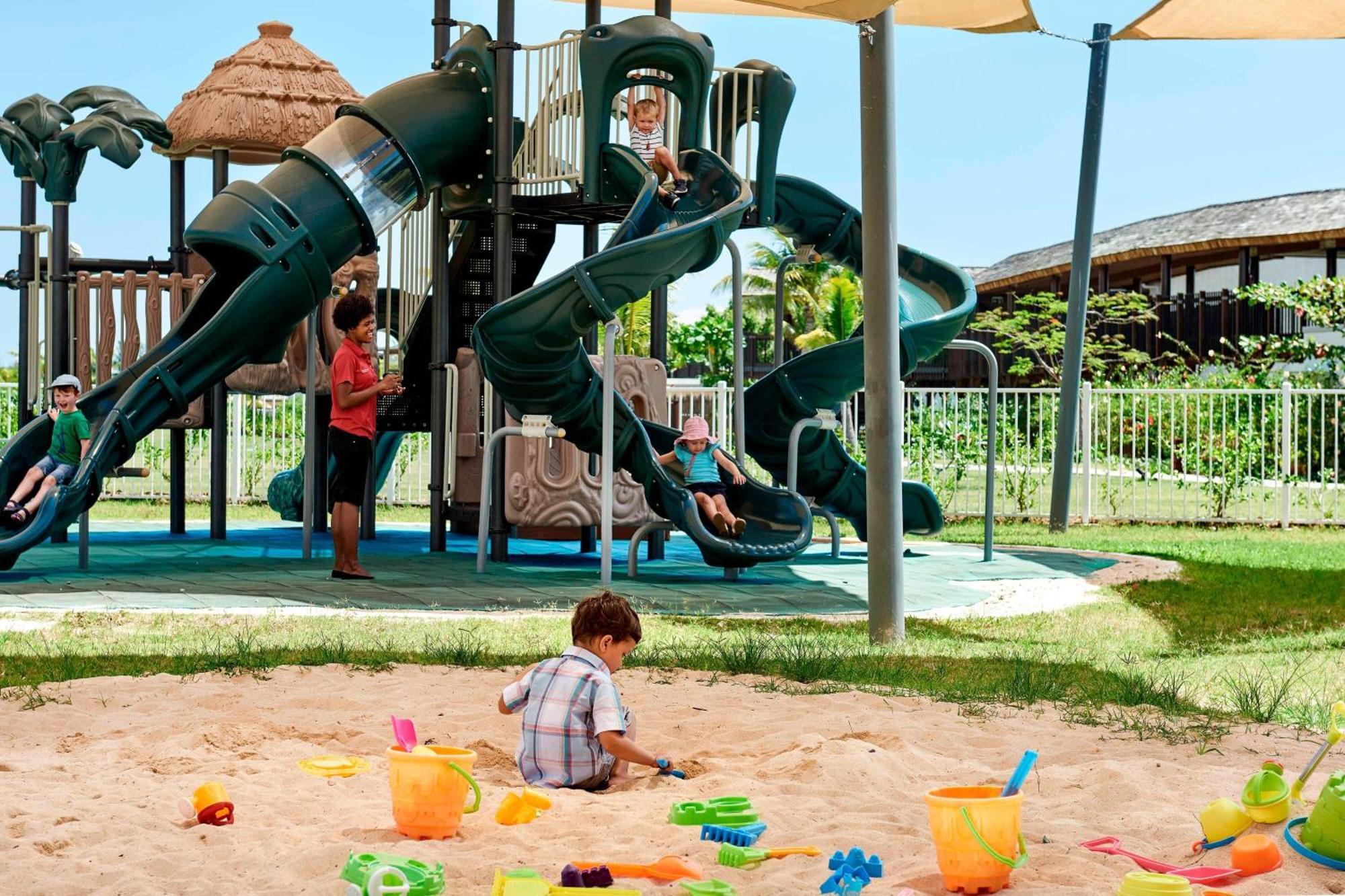Fiji Marriott Resort Momi Bay Bagian luar foto Playground at the resort